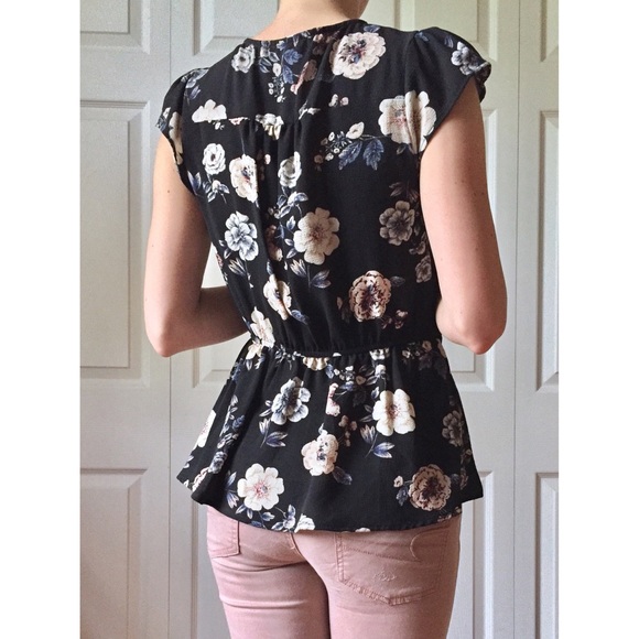 Francesca’s Black Floral Faux Wrap Peplum Top - Picture 2 of 4